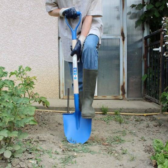Vente de pelle de jardinage, à neige, en forme de col de signe pour votre extérieur proche de Fécamp - Auber Ams